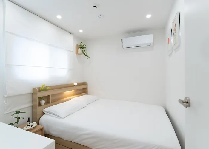 Free Luggage Storage, Terrace, 7 Min From Ddm Station, 3br